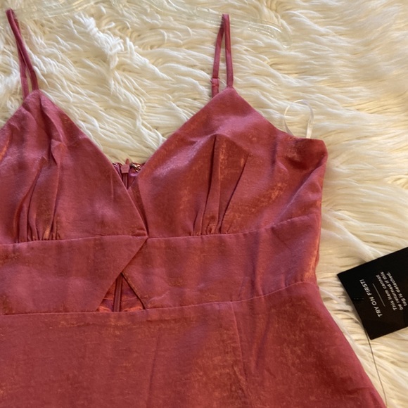 Lulus Dress length 57” bust 30” brand new with tag it is maxi dress and beautifu - Picture 16 of 17